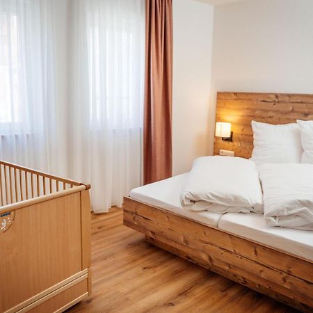 Bauernhaeusle Hotel Hessigheim ภายนอก รูปภาพ